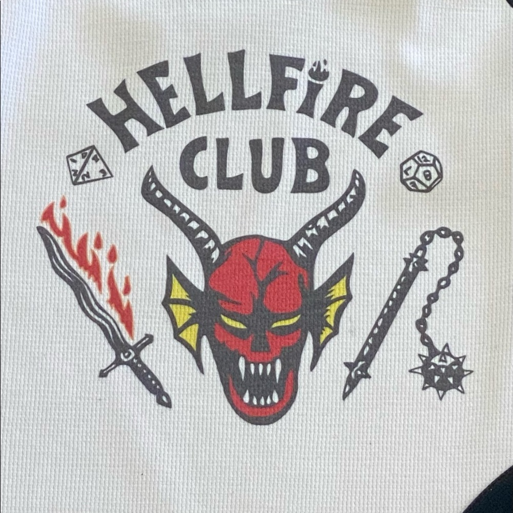 Hellfire clubs dungeons and dragons stranger things Netflix raglan